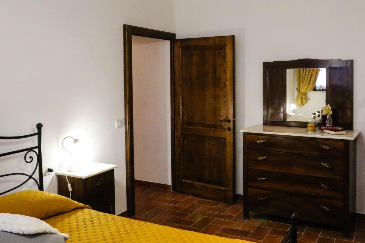 Agriturismo Bombina Montisi Eksteriør bilde